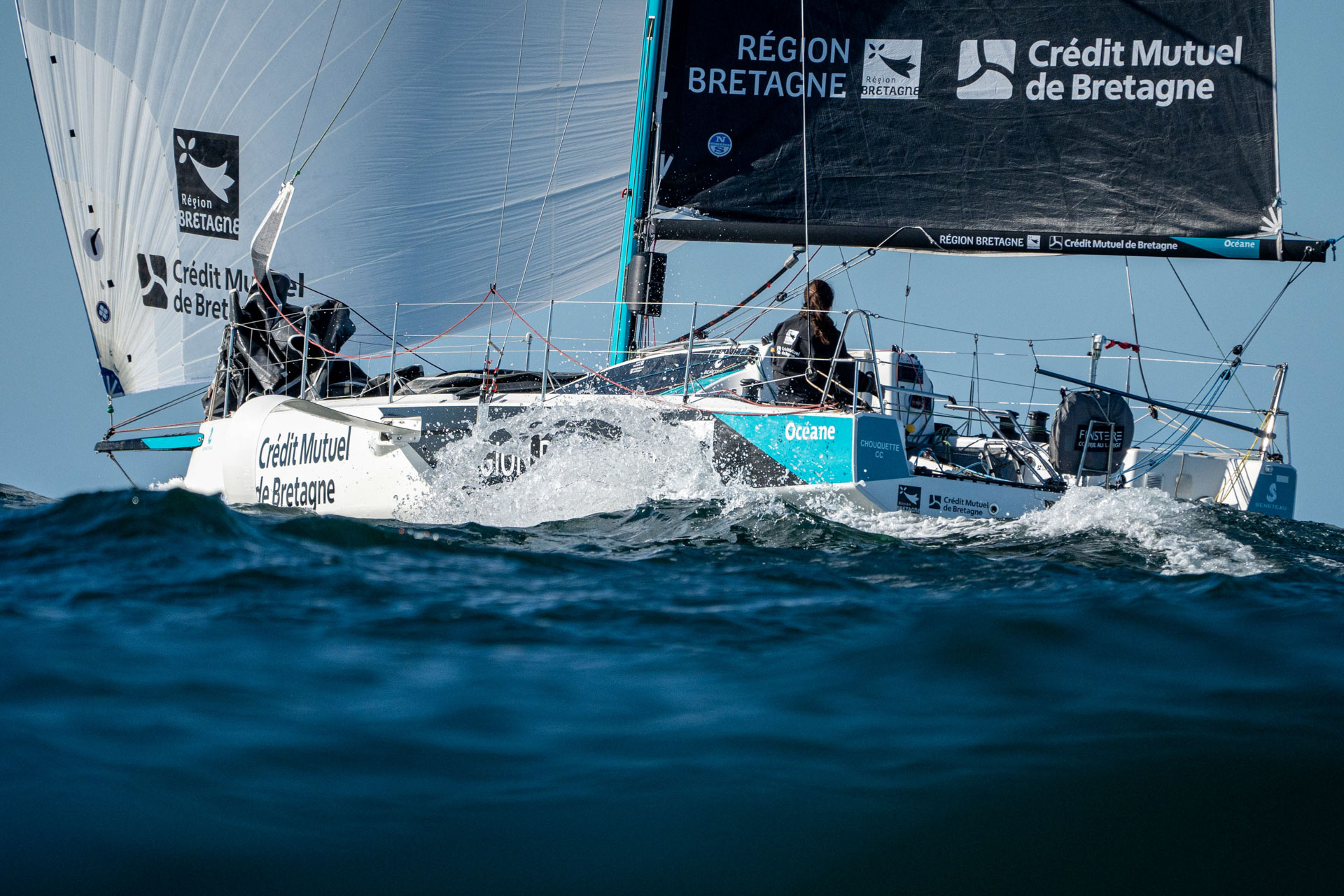 Figaro 3 - Transat Paprec 2025 - Région Bretagne – CMB aligne deux